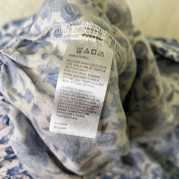 Saks Fifth Ave White & Blue Lyocell High Waist Floral Shorts - Picture 6 of 7